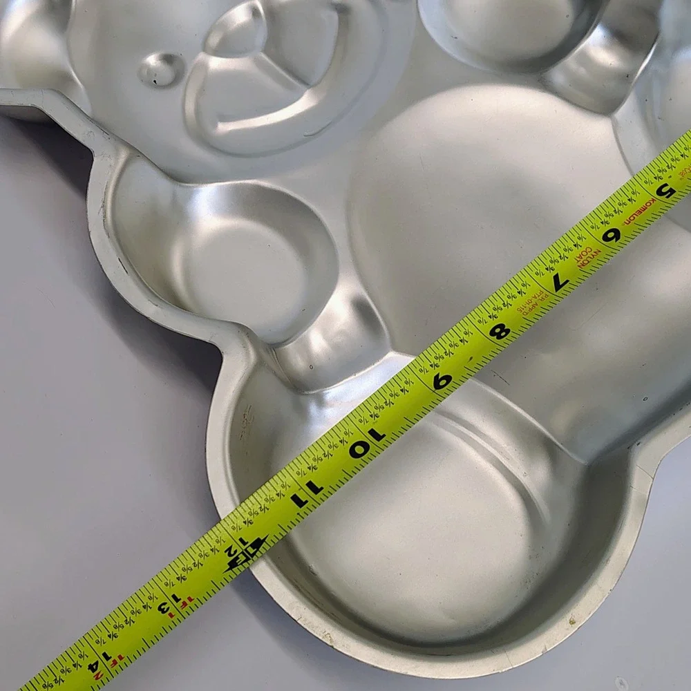 Vintage 1982 Wilton #502-3754 Huggable Teddy Bear Aluminum‎ Cake Pan Retired